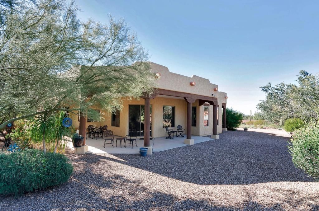 New Listing! 5871 E 10TH AVE Apache Junction, AZ 85119