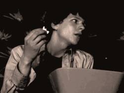 Jesse-Eisenbergs-Popcorn-Toss-Reaction-G