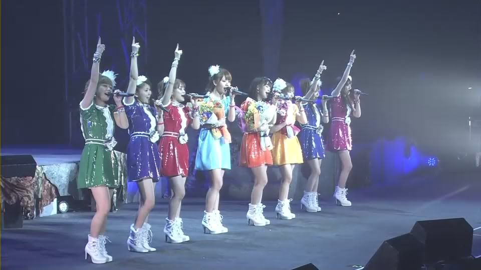  photo MorningMusume-LinLinJunJunKamerEriGraduationConcert2010121530558518-50-42.jpg