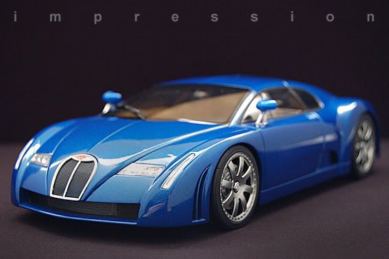 Bugatti Chiron 18 3 METALLIC BLUE AUTOart