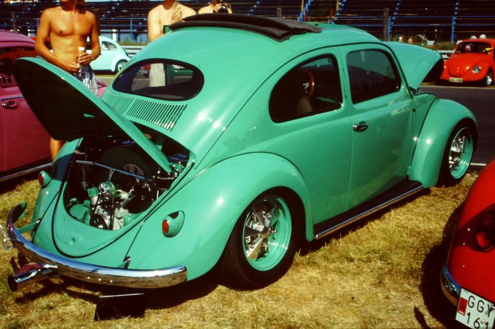 http://i125.photobucket.com/albums/p58/0551/VW%20T1/BugRun1992/2011-12-24_9.jpg