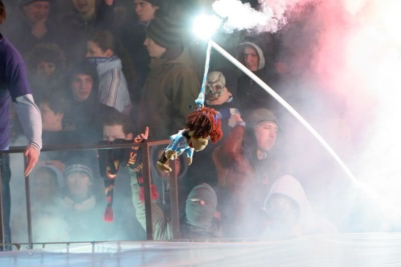 Футбол - как способ выражения политической воли