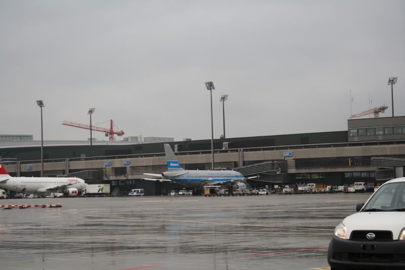 http://i125.photobucket.com/albums/p71/rogerbcn/OCT102/bcn-zrh-mxp-bcn-oct10037.jpg