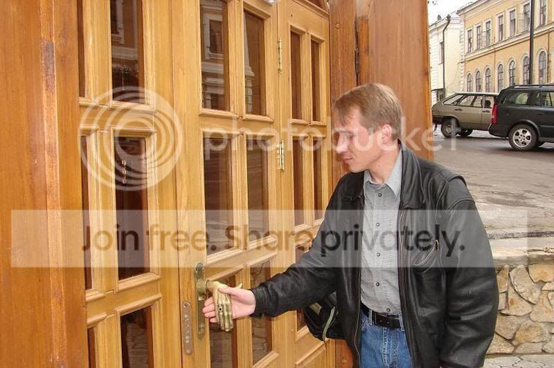 CoolDoorNob.jpg