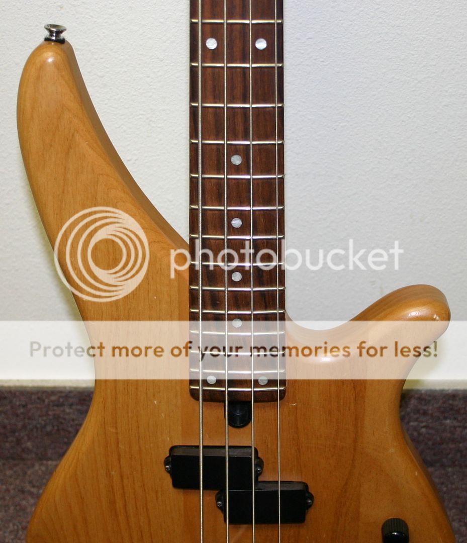 Yamaha RBX260 4 String Bass Guitar 88962 1  